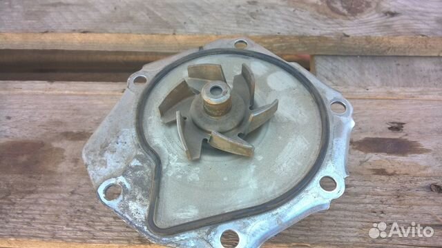 Водяной насос помпа 7G9N-8501-AA Водяной насос помпа 7G9N-8501-AA