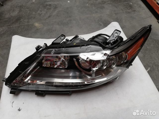 Фара левая LED Lexus ES SV60 8118533B60