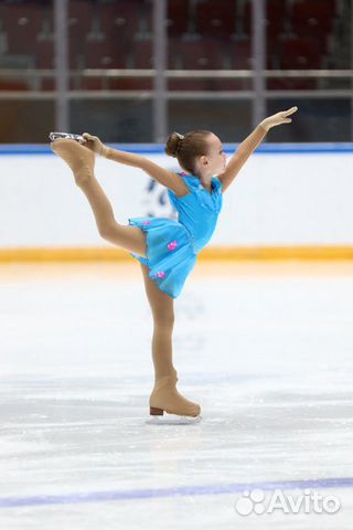 Платье для выступлений по фигурному катанию Платье для выступлений по фигурному катанию