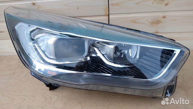 Фара правая Ford Kuga 2 Рестайл 2016-2020 Ксенон