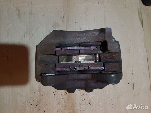 Передний тормозной суппорт Prado 90 95 Surf 185 Передний тормозной суппорт Prado 90 95 Surf 185