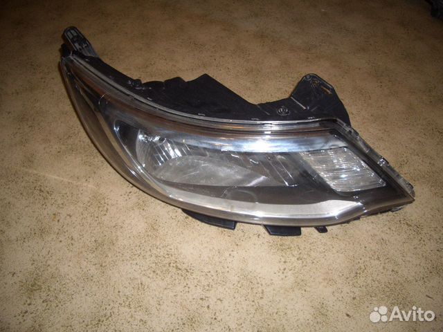 Фара правая Киа Рио с15-17г
