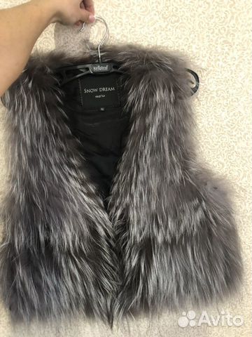 Жилет из песца новый Жилет из песца новый