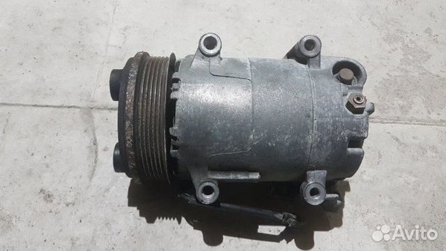 Компрессор кондиционера Ford Focus 2 08-11 Компрессор кондиционера Ford Focus 2 08-11