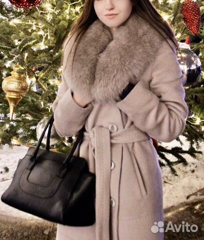 Зимнее пальто с натуральным мехом Зимнее пальто с натуральным мехом