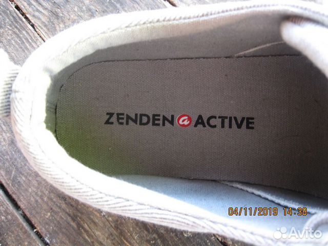 Кроссовки zenden новые