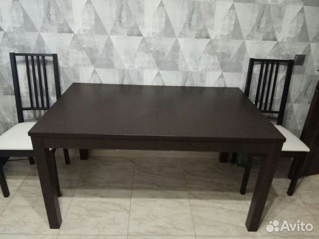 Стол обеденный