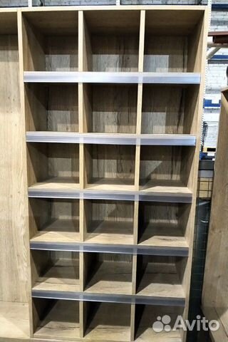 Дубовый торговый стеллаж (2200х300х2200)