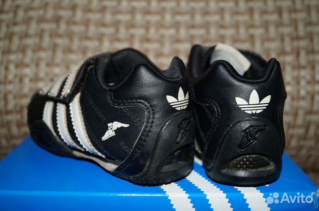 Кроссовки adidas р.22