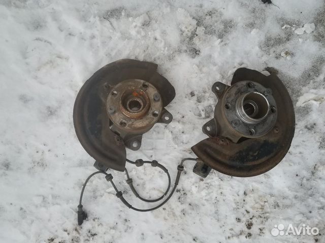 Кулаки поворотные ступицы Лада Веста