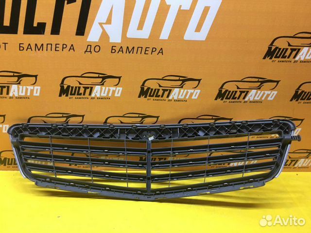 Решетка радиатора Mercedes C-Classe W204 2011-2014 Решетка радиатора Mercedes C-Classe W204 2011-2014