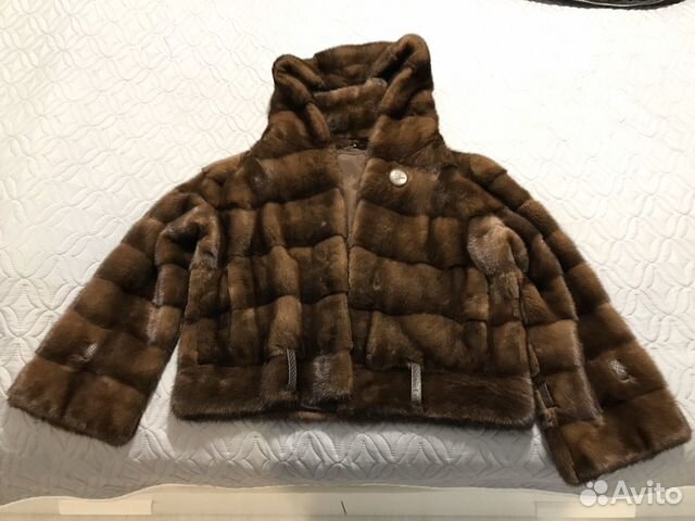 Коричневый норковый полушубок с капюшоном Коричневый норковый полушубок с капюшоном