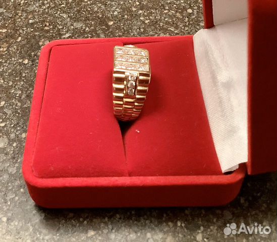 Печатка золотая с бриллиантами Печатка золотая с бриллиантами