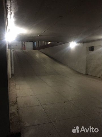 Машиноместо, 18 м²
