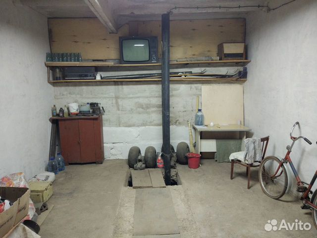 Гараж, > 30 м²