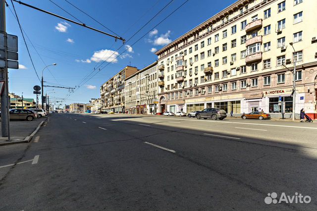 Сдам торговое помещение, 151.9 м²
