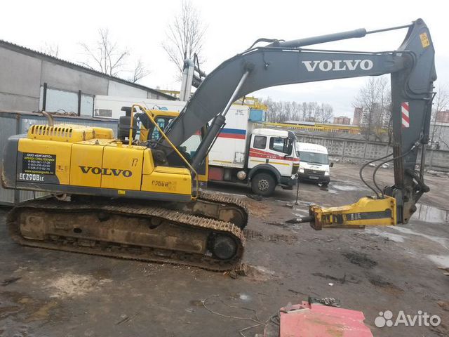 Аренда гусеничного экскаватора