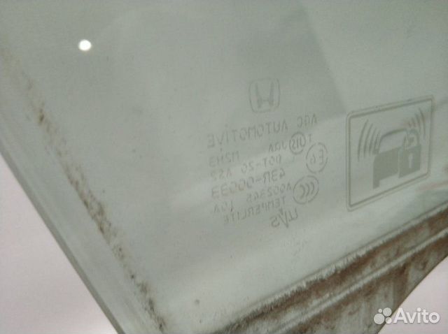 Стекло двери переднее правое Honda Civic 4D LDA