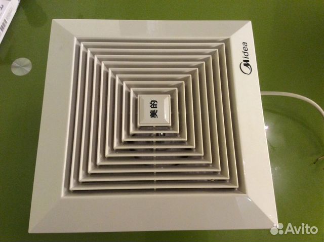 Потолочный вентилятор