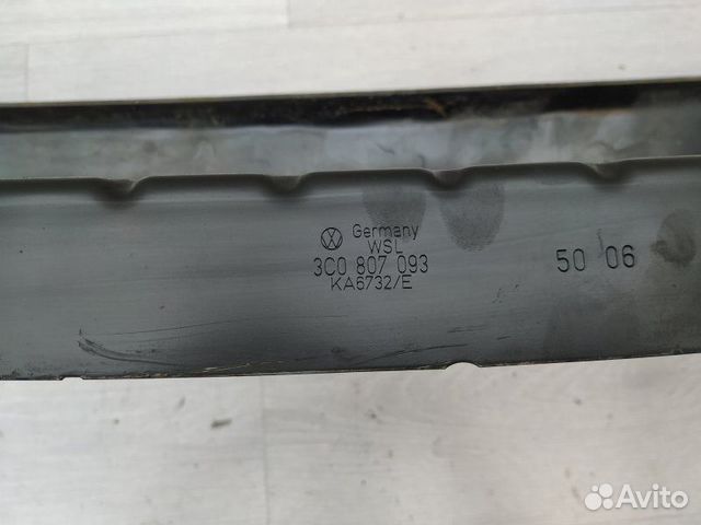 Усилитель переднего бампера 3C0807093 VW Passat (B