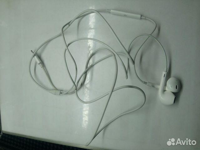 Наушники оригинал Apple EarPods(Lightning) Наушники оригинал Apple EarPods(Lightning)