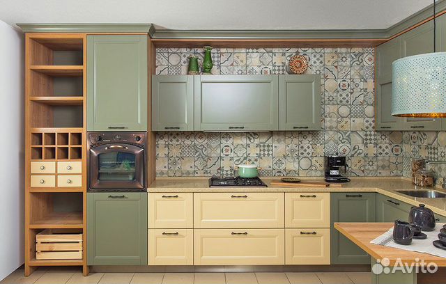 Кухонный гарнитур угловой