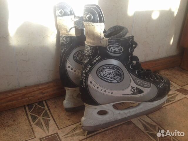 Коньки хоккейные