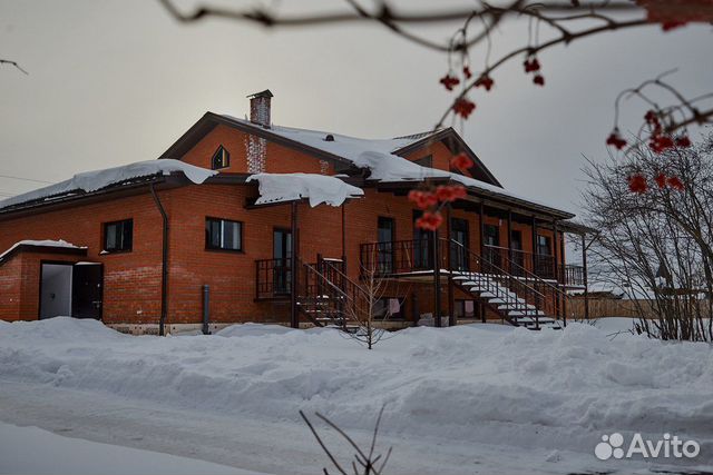 Коттедж 297 м² на участке 50 сот.