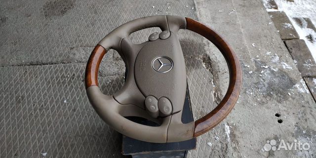 Руль дерево Мерседес w211 w209 рестайл Руль дерево Мерседес w211 w209 рестайл