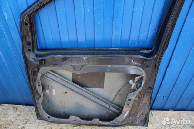 Дверь правая передняя Volkswagen Touran
