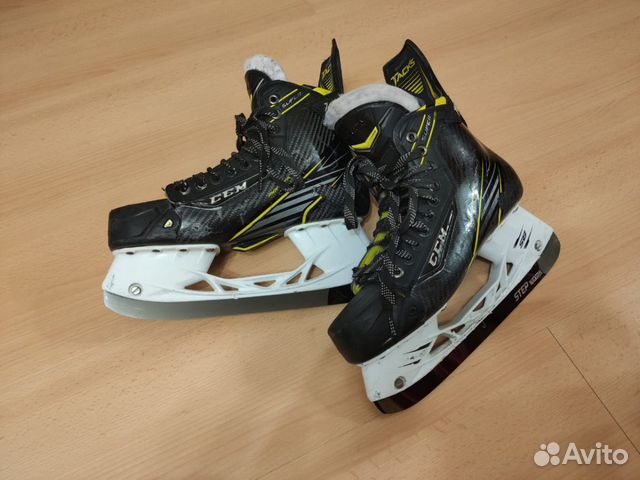 Коньки CCM super tacks SR 8,5D