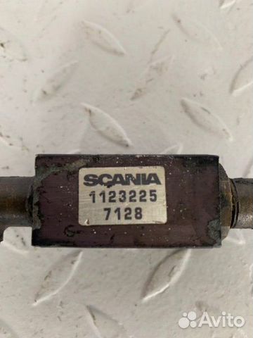 Клапан пневматический Scania R144 2001 Клапан пневматический Scania R144 2001