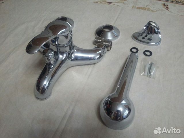 Смеситель для ванны Смеситель для ванны