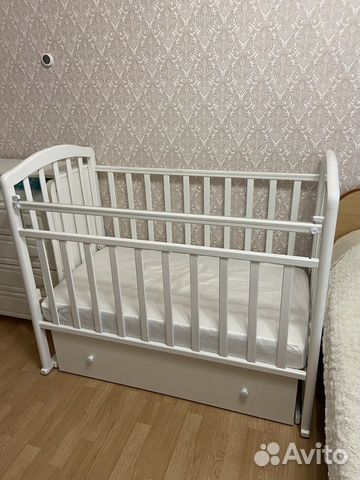 Детская кроватка с поперечным маятником + матрас Детская кроватка с поперечным маятником + матрас
