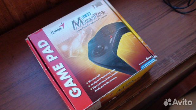 Геймпад Genius MaxFire G-08 Game Port Новый Геймпад Genius MaxFire G-08 Game Port Новый