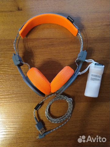Беспроводные спортивные наушники Urbanears Hellas Беспроводные спортивные наушники Urbanears Hellas