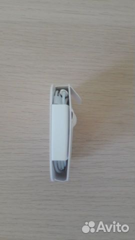 Наушники Apple EarPods Lightning Наушники Apple EarPods Lightning