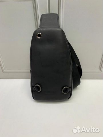 Новая мужская плечевая сумка Bottega Veneta черная Новая мужская плечевая сумка Bottega Veneta черная