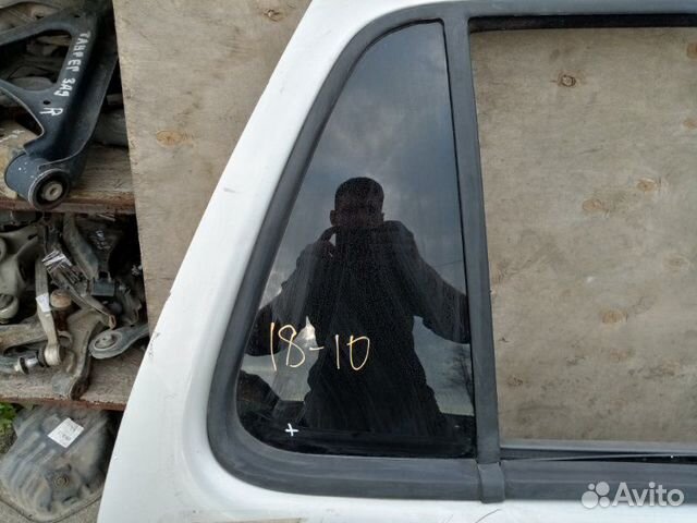 Стекло двери (форточка ) заднее правое