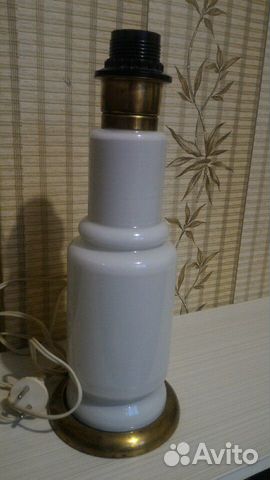 Лампа настольная молочное стекло винтаж СССР Лампа настольная молочное стекло винтаж СССР