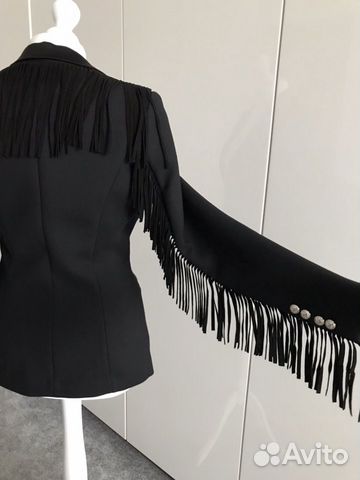 Пиджак в стиле balmain с бахромой размер XS