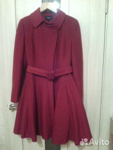 Пальто демисезонное красное, шерстяное. 48 р-р Пальто демисезонное красное, шерстяное. 48 р-р