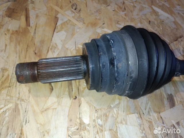 Привод передний левый Bmw X5 3.0Si E70 N52B30 2009 Привод передний левый Bmw X5 3.0Si E70 N52B30 2009