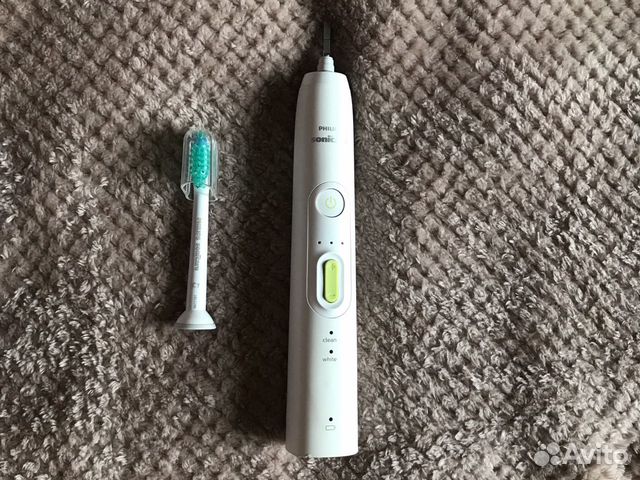 Электрическая зубная щетка Philips 8911/02