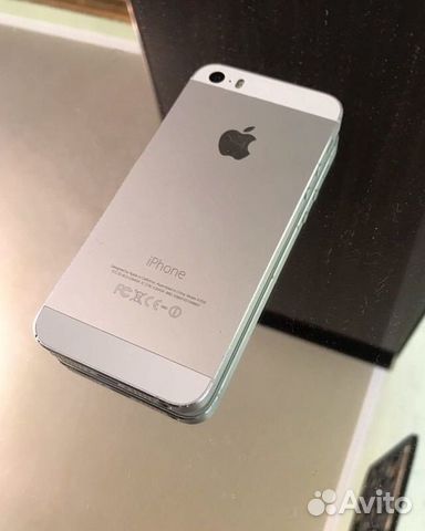 Телефон iPhone 5s 16gb Телефон iPhone 5s 16gb