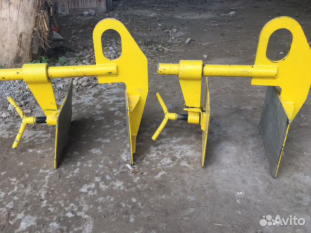 Аренда захватов для сендвич панелей