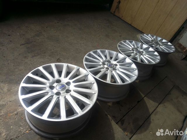 Комплект оригенальных дисков R17 volvo 5/108 Комплект оригенальных дисков R17 volvo 5/108