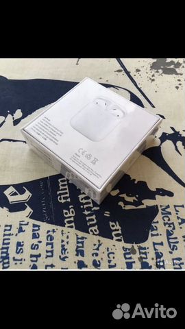 Apple AirPods 2 Apple AirPods 2
