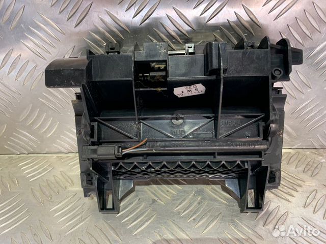 Пепельница Audi A4 B7 2.0 2006