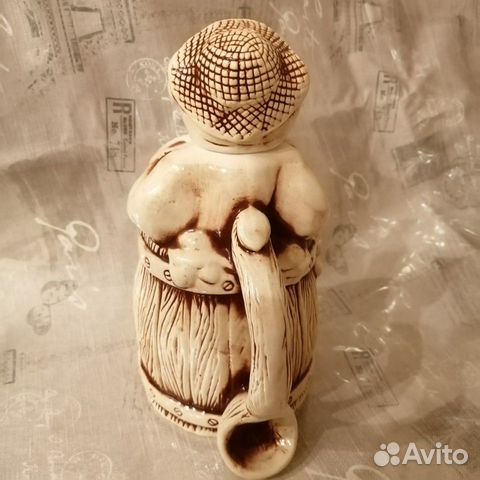 Кувшин и стаканы
